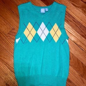 A J-Khaki Kids Size 5 argyle sleeveless sweater